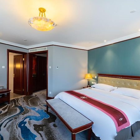 Golden Ocean Hotel Tianjin Exterior photo